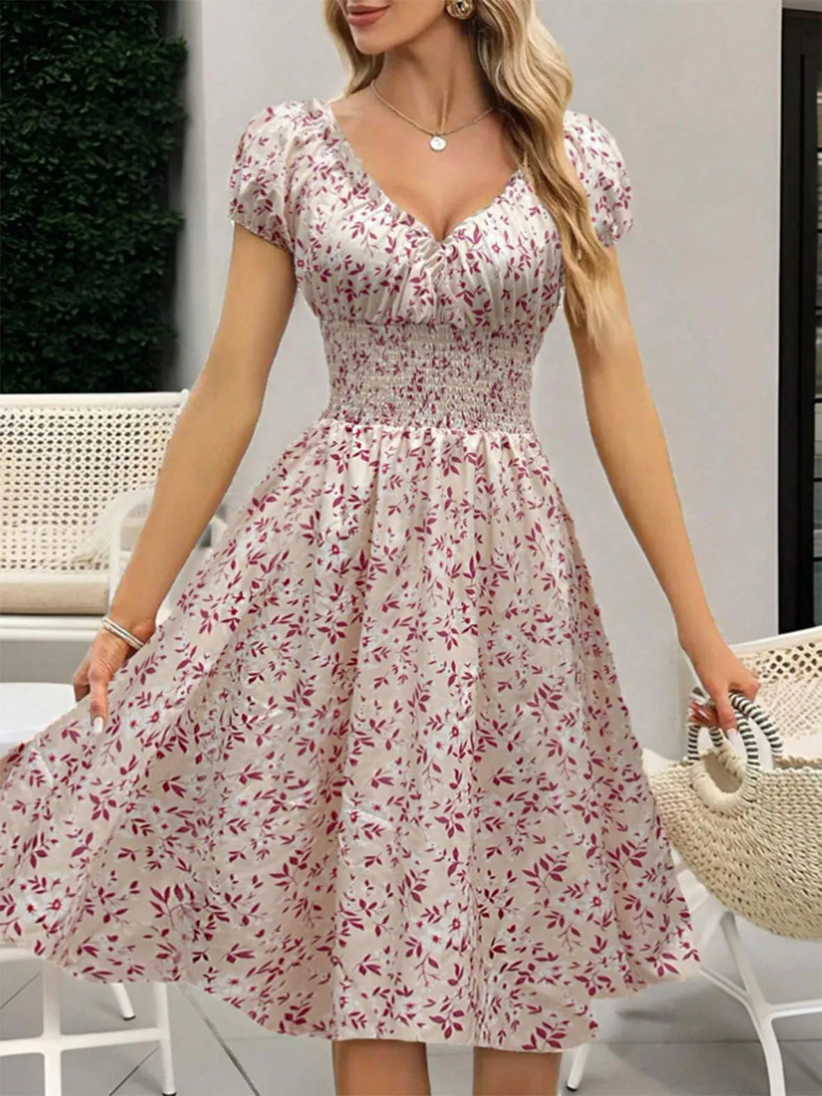 Robe Florale pour Femme Style Français – Robe d'Été Bohème à Volants et Col en V Cottagecore