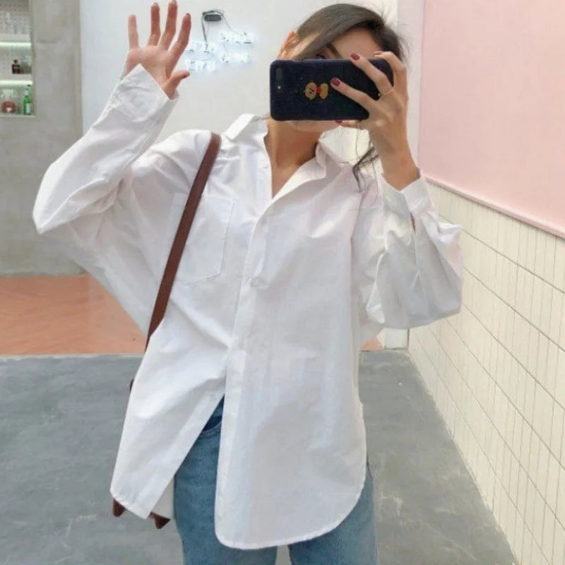 Chemisier Blanc Ample et Élégant pour Femme – Look Bureau Vintage