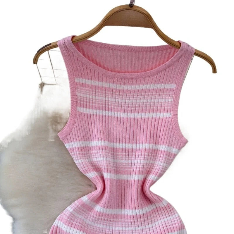 Robe longue moulante en maille rose rayée sans manches à col rond pour femme – Idéale pour l'été, la plage, les vacances, le quotidien ou les soirées