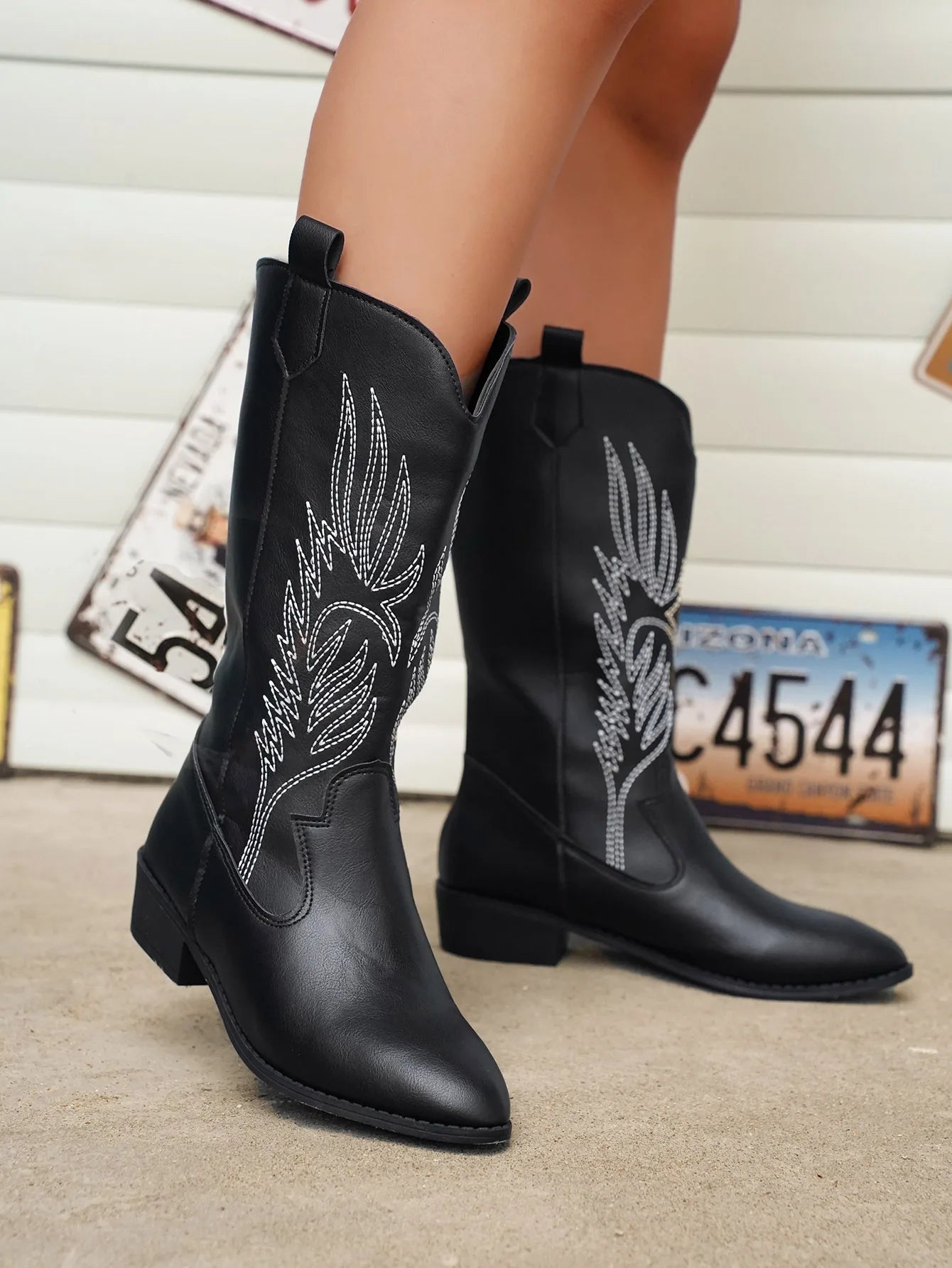 Bottes de cowboy occidentales pointues pour femmes, bottes mi-mollet dorées, bottes argentées noires, mode rétro, grande taille 36-43