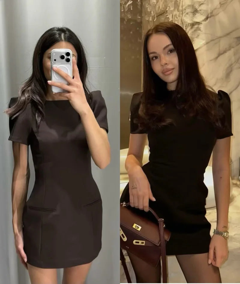 Les nouveaux produits pour femmes ETJ 2025 sont élégants et élégants Robe courte à col bateau et manches courtes avec robe noire plissée