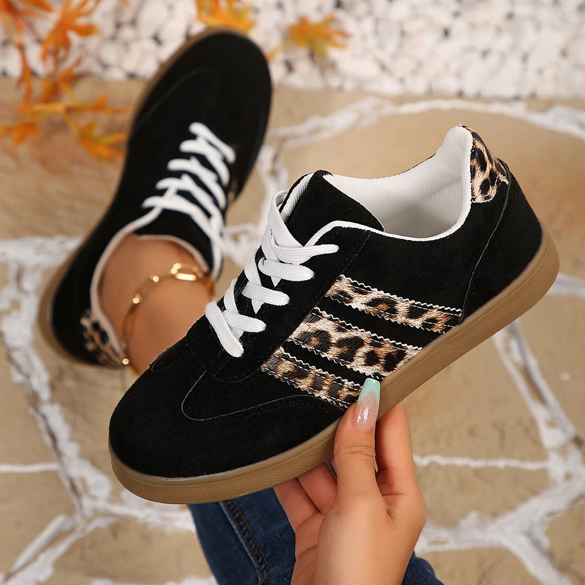 Mocassins-Baskets Plats et Légers – L'Élégance Décontractée du Printemps