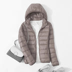 90% Ultra-léger mince doudoune femmes automne hiver mince court à capuche chaud blanc canard vers le bas manteau Parka femme vêtements d'extérieur portables
