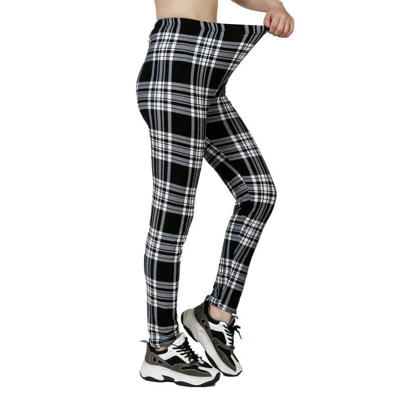 Legging de Sport à Carreaux Noir et Blanc – Fitness, Yoga & Mode Décontractée